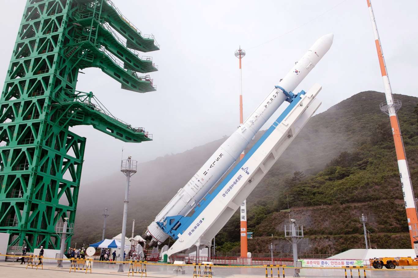 South Korea launches Nuri rocket carrying satellites into orbit South Korea launches Nuri rocket carrying satellites into orbit